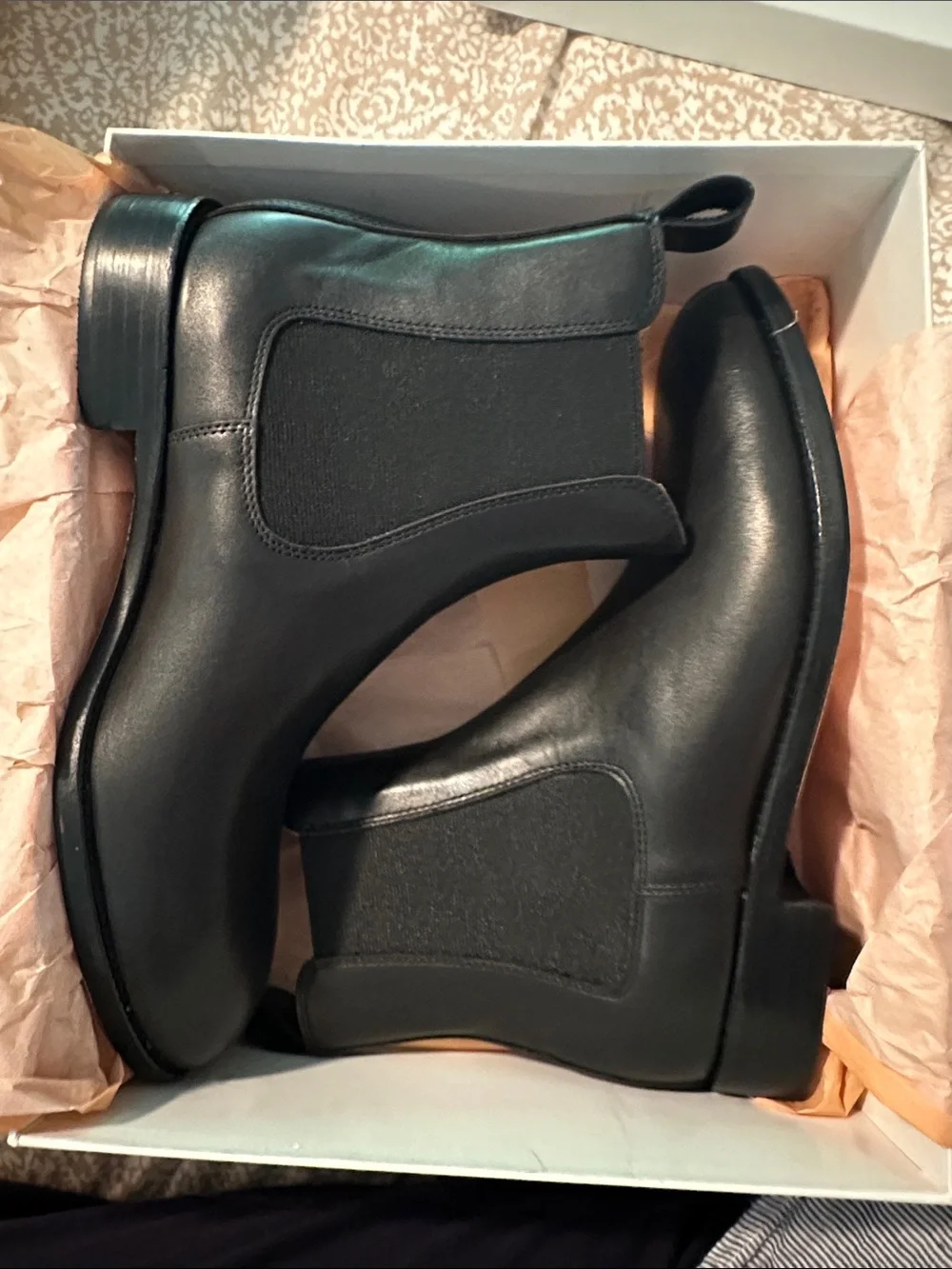Quince Men's Black Leather Chukka Chelsea Boots